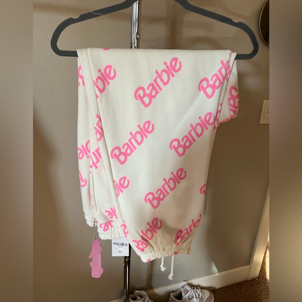 NWT XXL Official Barbie Sweatpants (Forever 21)